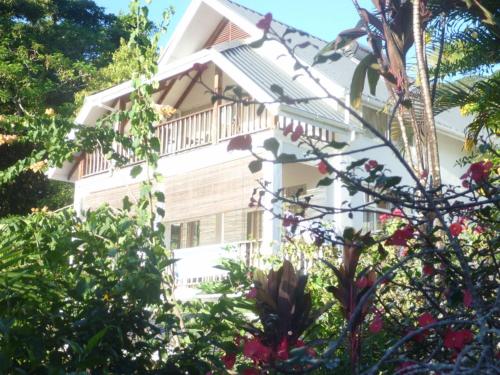 La Batie selfcatering Apartment — Beau Vallon — photo 2