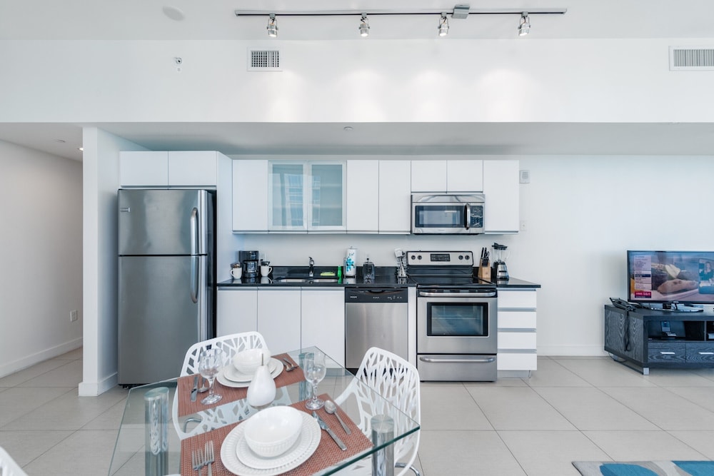 Churchill Suites Monte Carlo Miami Beach - photo 67
