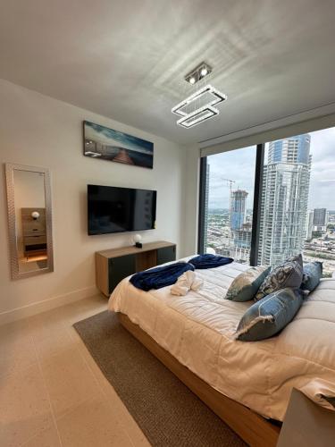 Glamorous Gale Miami Ocean View Balcony Resort & Spa - photo 46