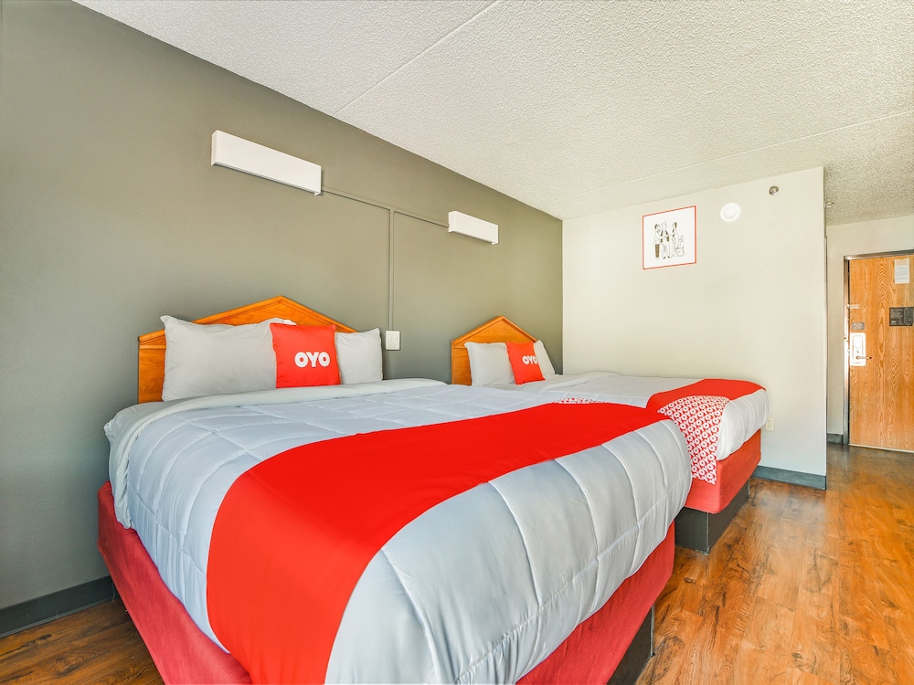 OYO Townhouse Inn Jacksonville near Little Rock Air Force Base - photo 17