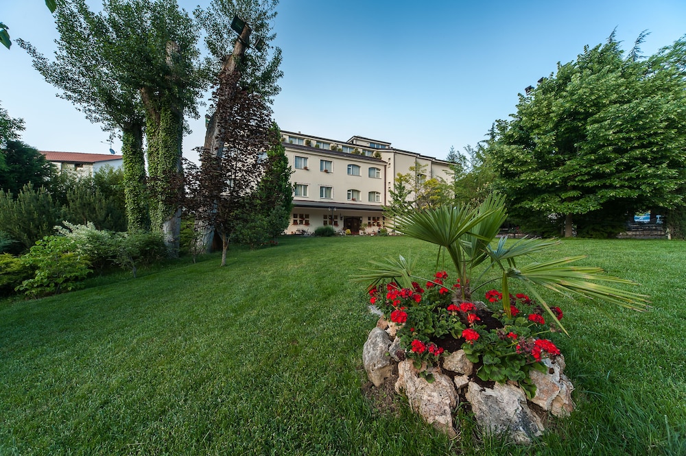 La Primula - carbon neutral hotel in Potenza