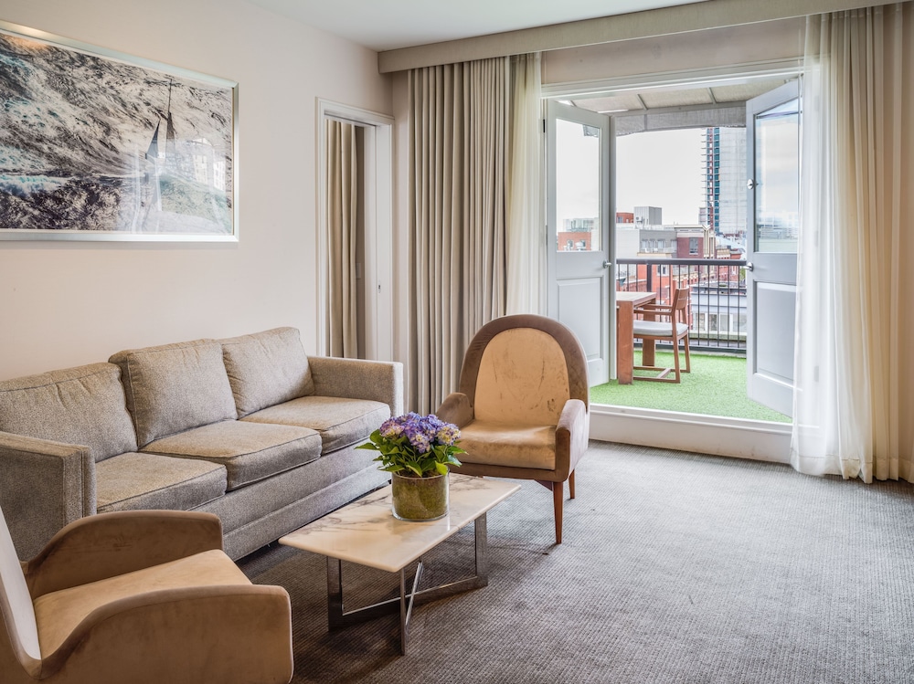 33 Hotel New York City Seaport - photo 13