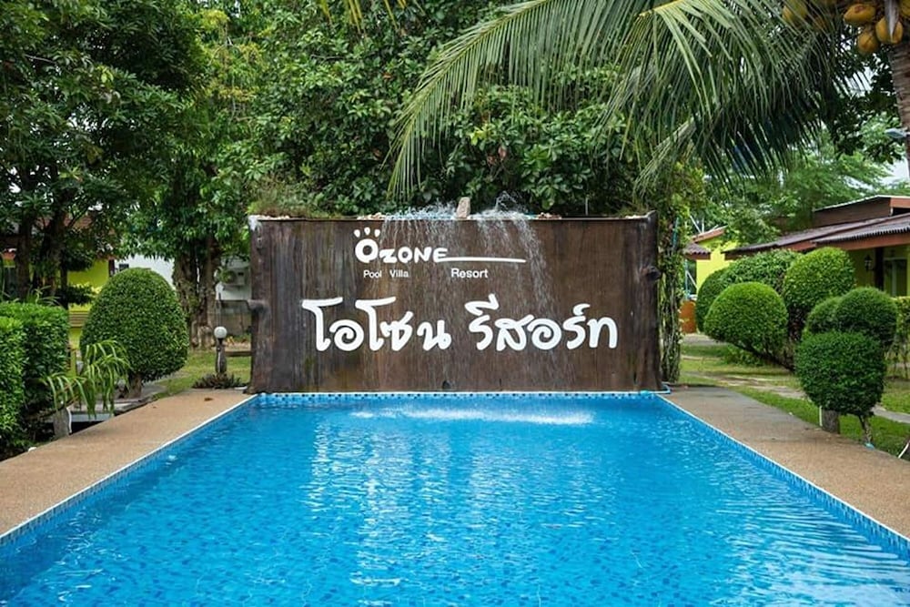 Ozone Resort Pool Villa — Phatthalung