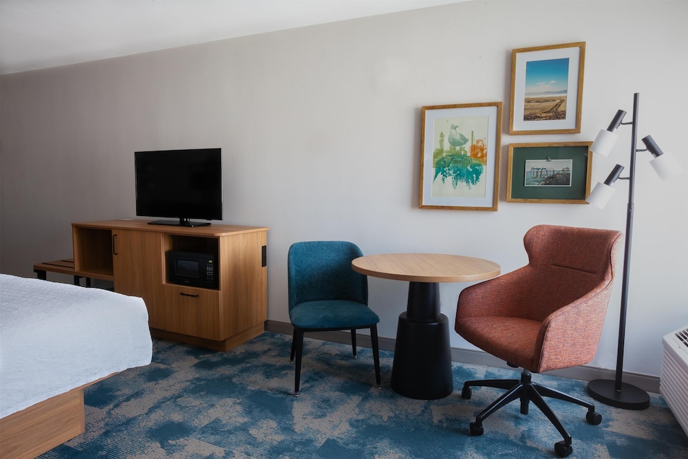 Hampton Inn Salt Lake City North - photo 15