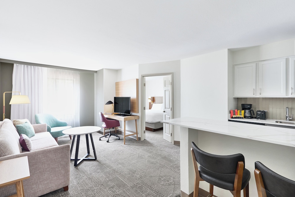 Staybridge Suites Downtown Peoria by IHG - photo 13