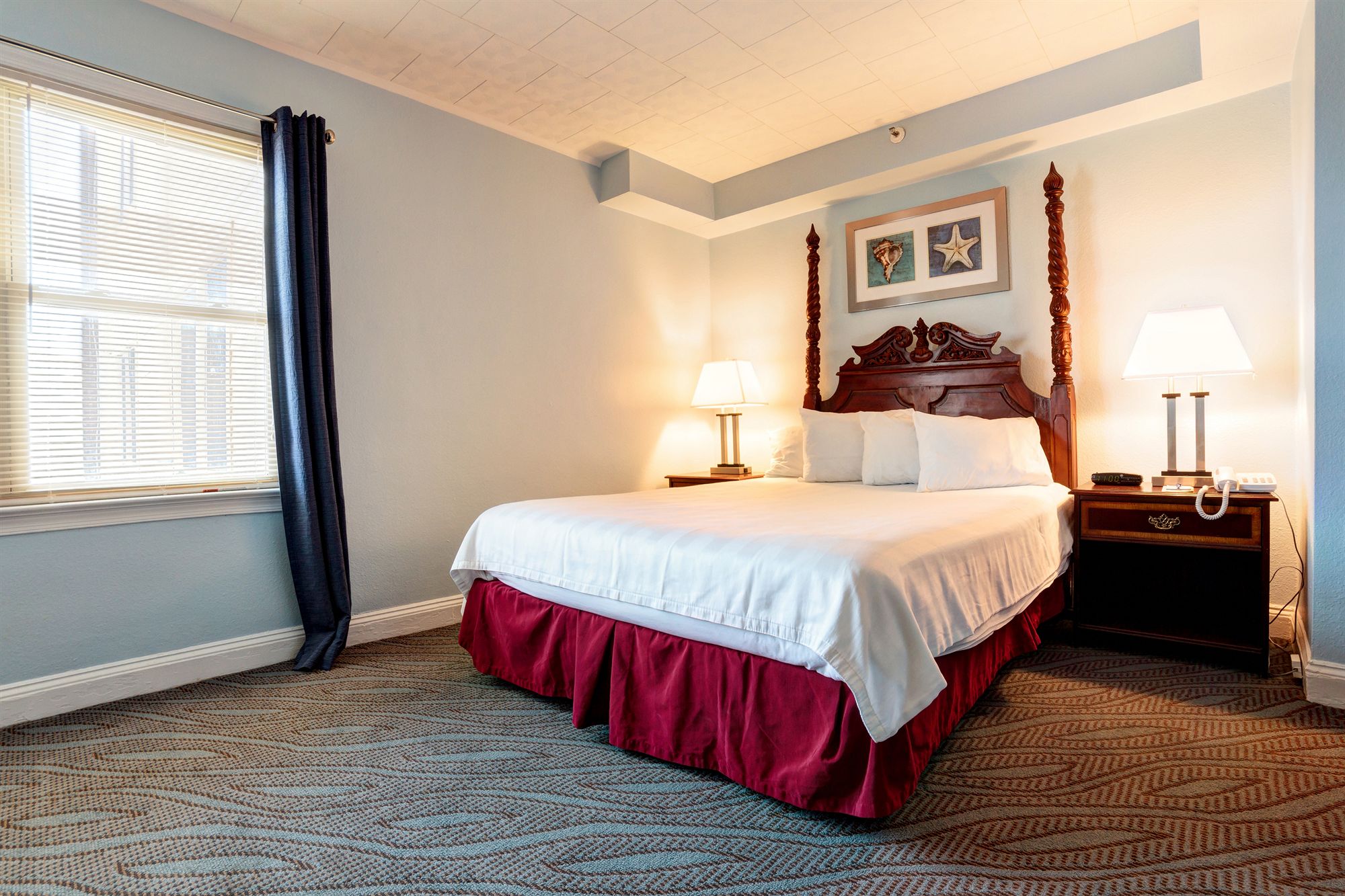 Beach Plaza Hotel - photo 9