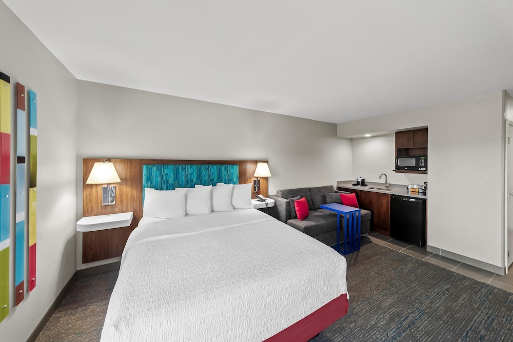 Hampton Inn North Platte - photo 22