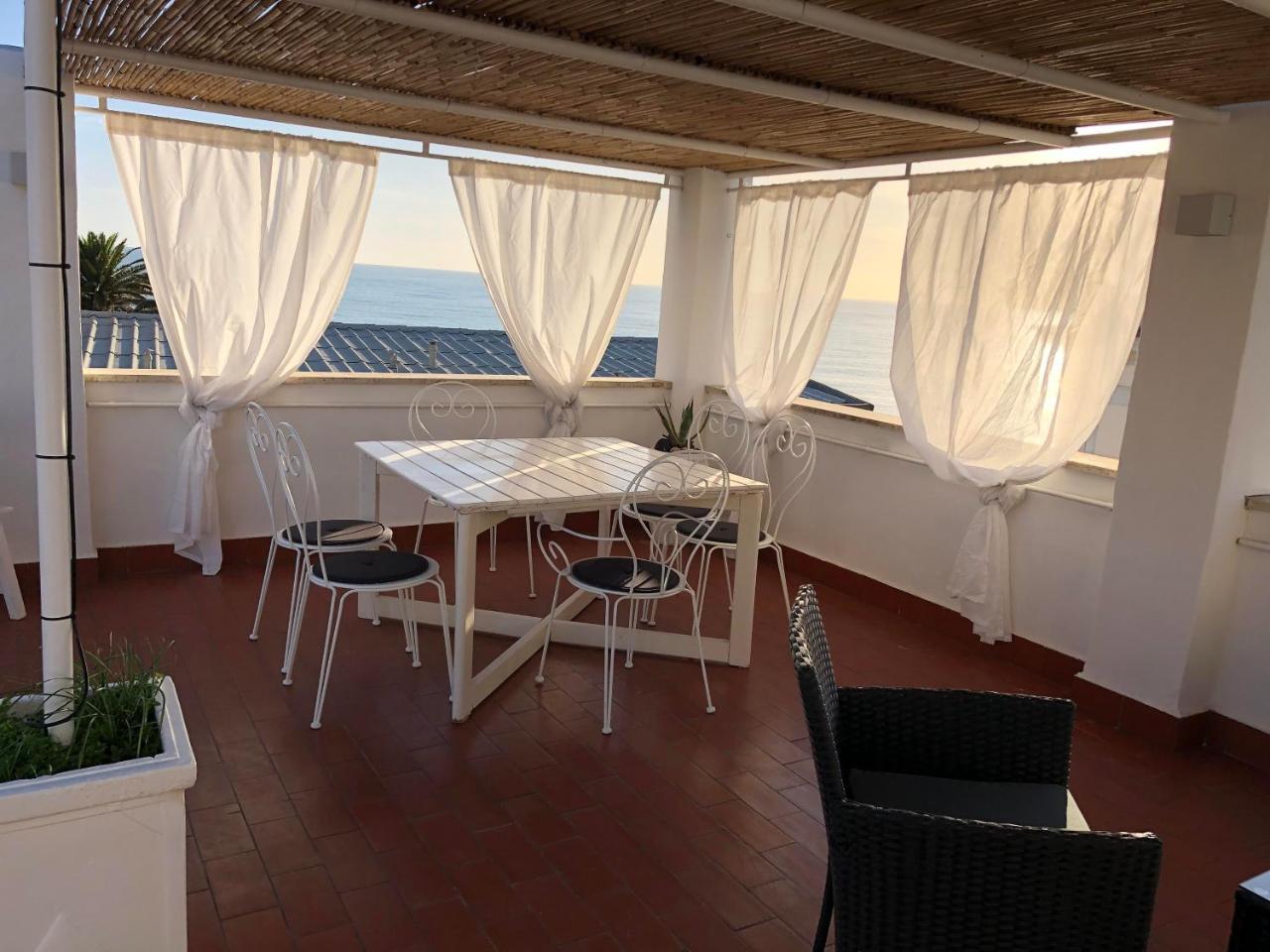 La Terrazza Sul Mare — hotel in Santa Marinella