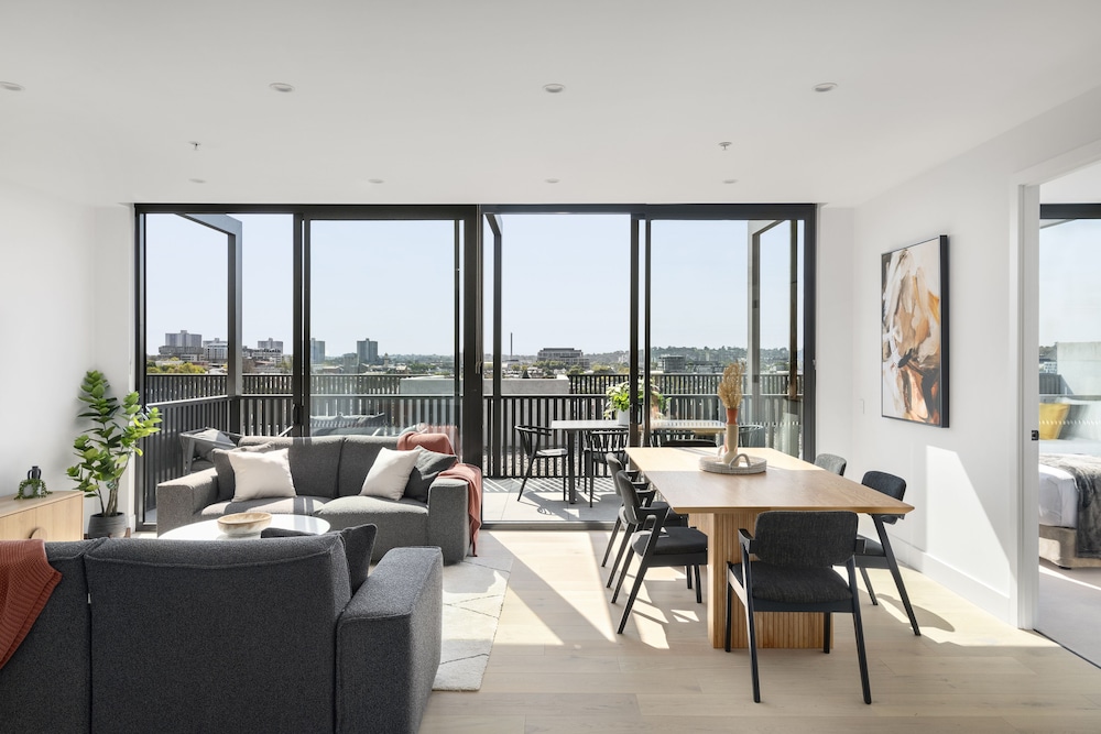 Urban Rest Richmond Swan Street — 4-Star Luxury Hotel in Melbourne, Australia