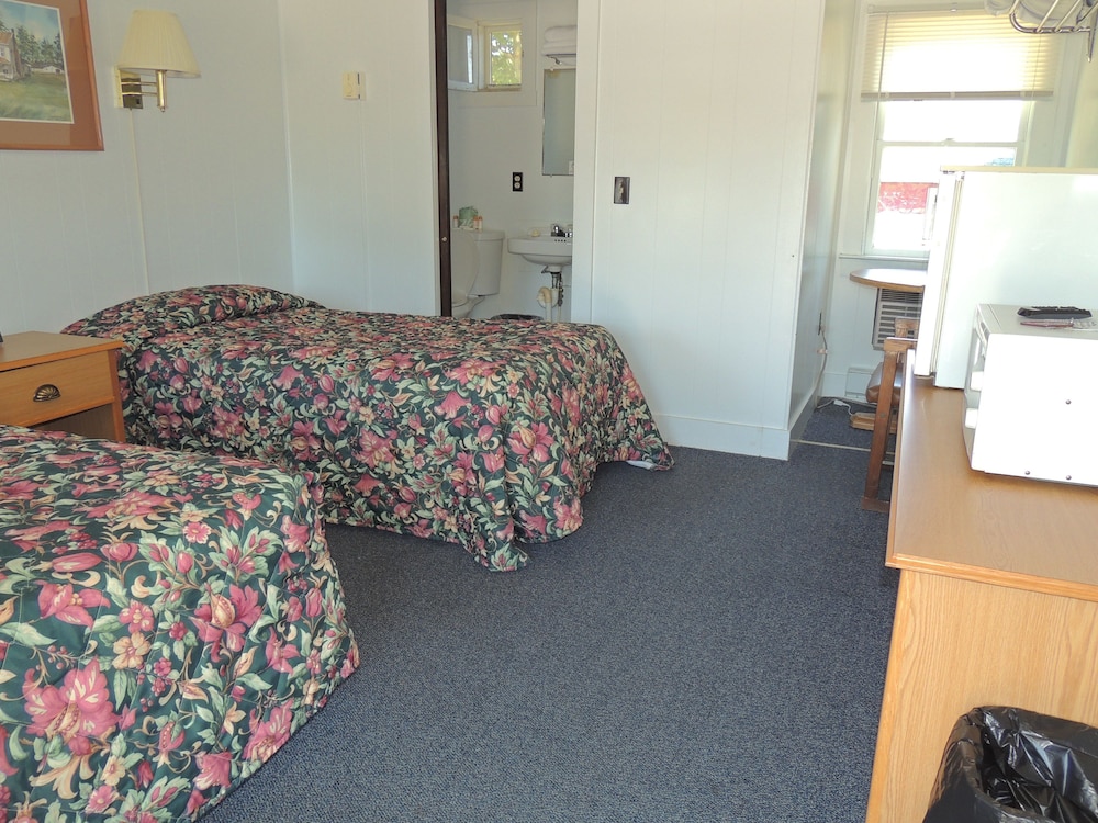 Phil & Anns Sunset Motel - photo 12