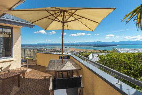 Jacaranda Views over Tasman Bay in Nelson, New Zealand
