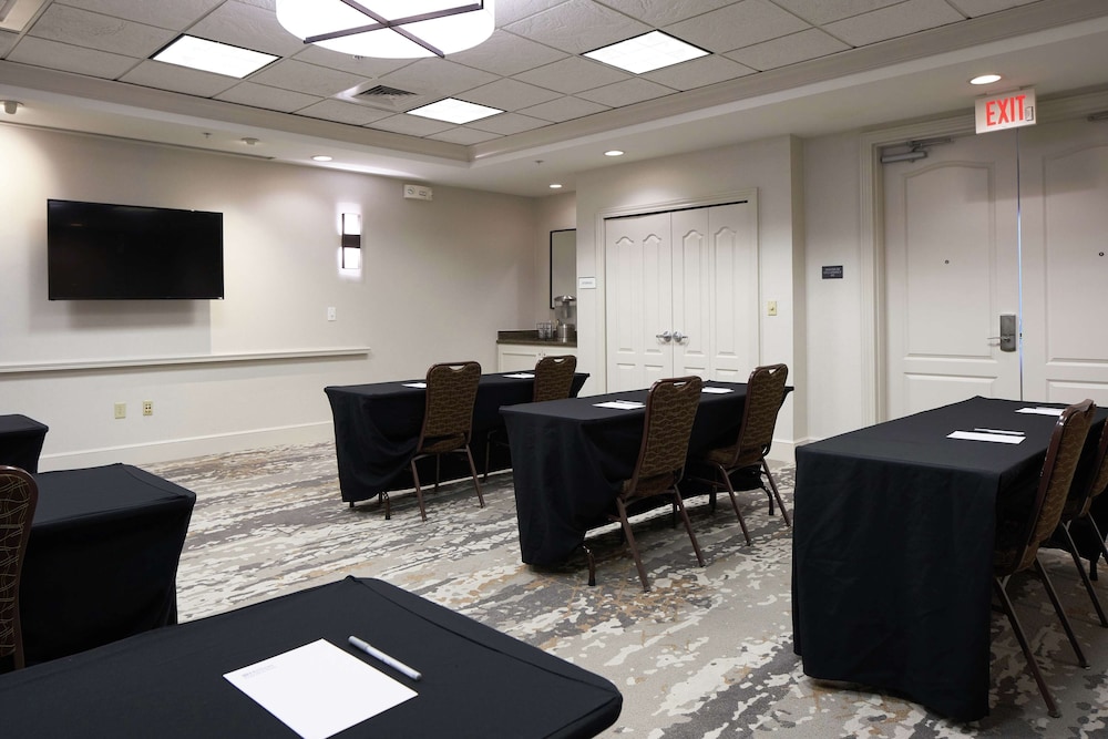 Hilton Garden Inn Evansville - photo 61