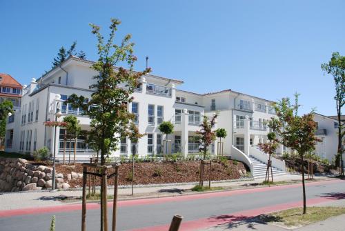 Dünenresidenz Königin Augusta Apt. 15 — 4-Star Luxury Hotel in Ostseebad Binz, Germany