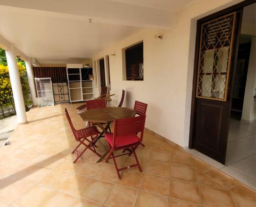 Charmant studio avec vue sur mer à Sainte Luce 30m — 4-Star Luxury Hotel in Sainte-Luce, Martinique