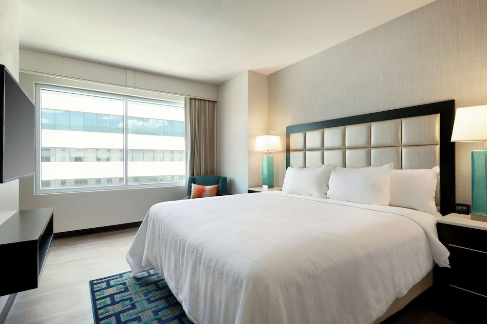 Embassy Suites by Hilton San Antonio Landmark - photo 14