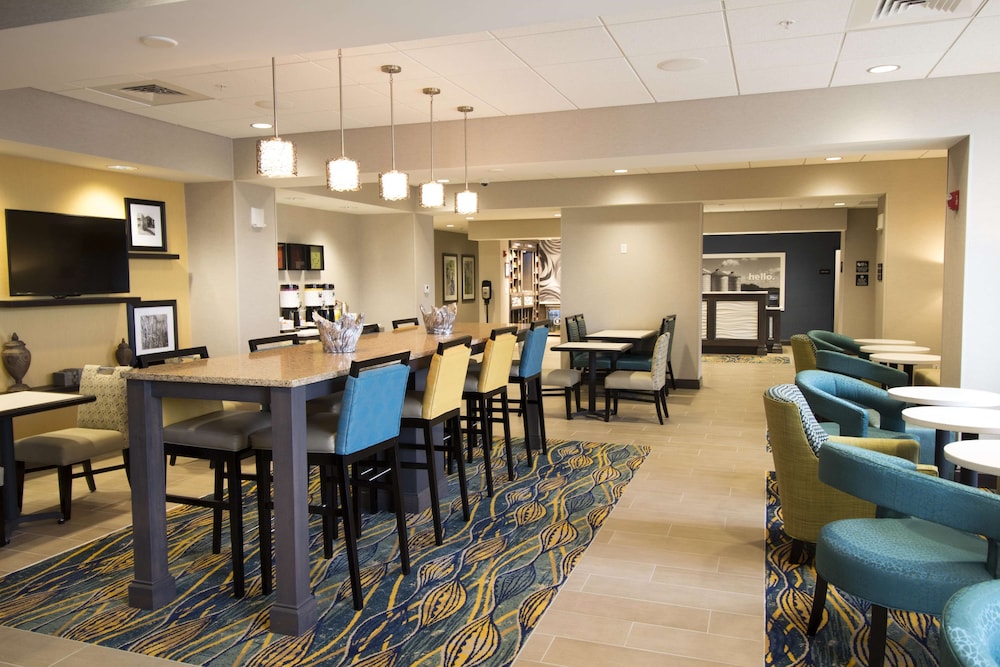Hampton Inn Decatur Mt. Zion - photo 5