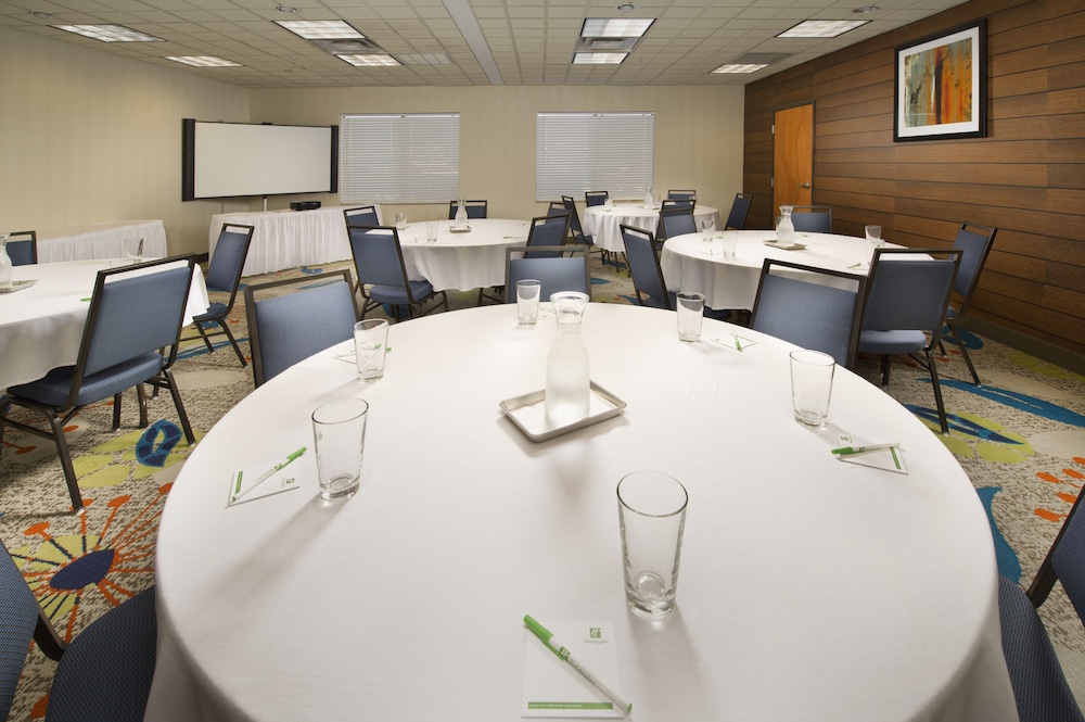Holiday Inn El Paso Airport by IHG - photo 31