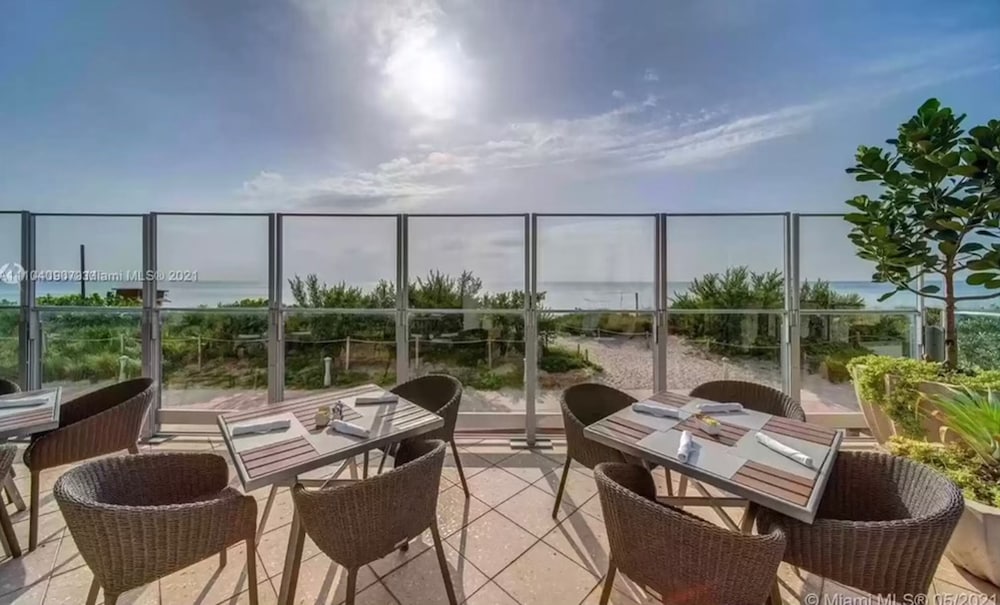 Luxury Condo Wellness Spa Resort By LMC - photo 25