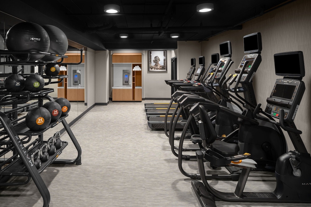 Courtyard by Marriott Pittsburgh University Center - photo 24