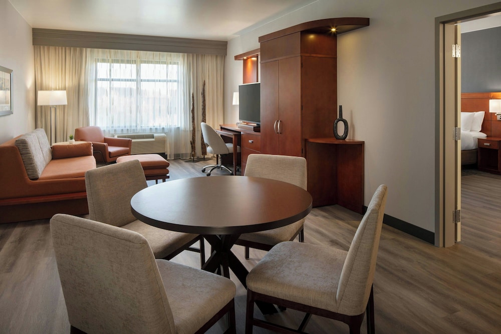 Courtyard Scottsdale Salt River - photo 25