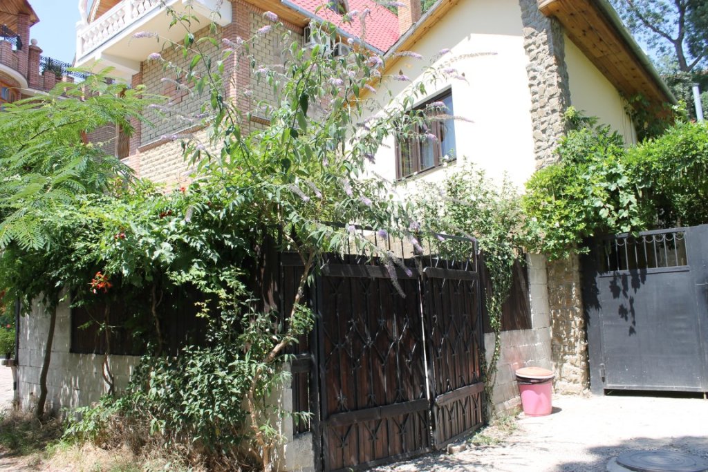 Usadba in Massandra Park - last minute hotel in Yalta