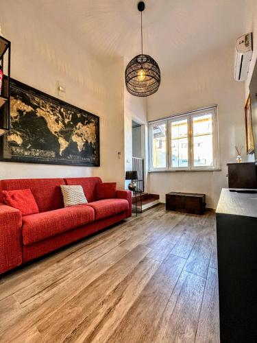 SeaFront Deluxe Home Private Jacuzzi & Garden — 4-Star Luxury Hotel in Marina Di Carrara, Italy
