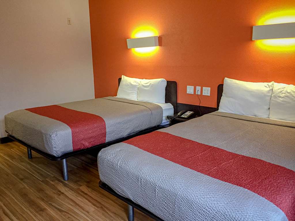 Motel 6 Woodway TX - photo 9