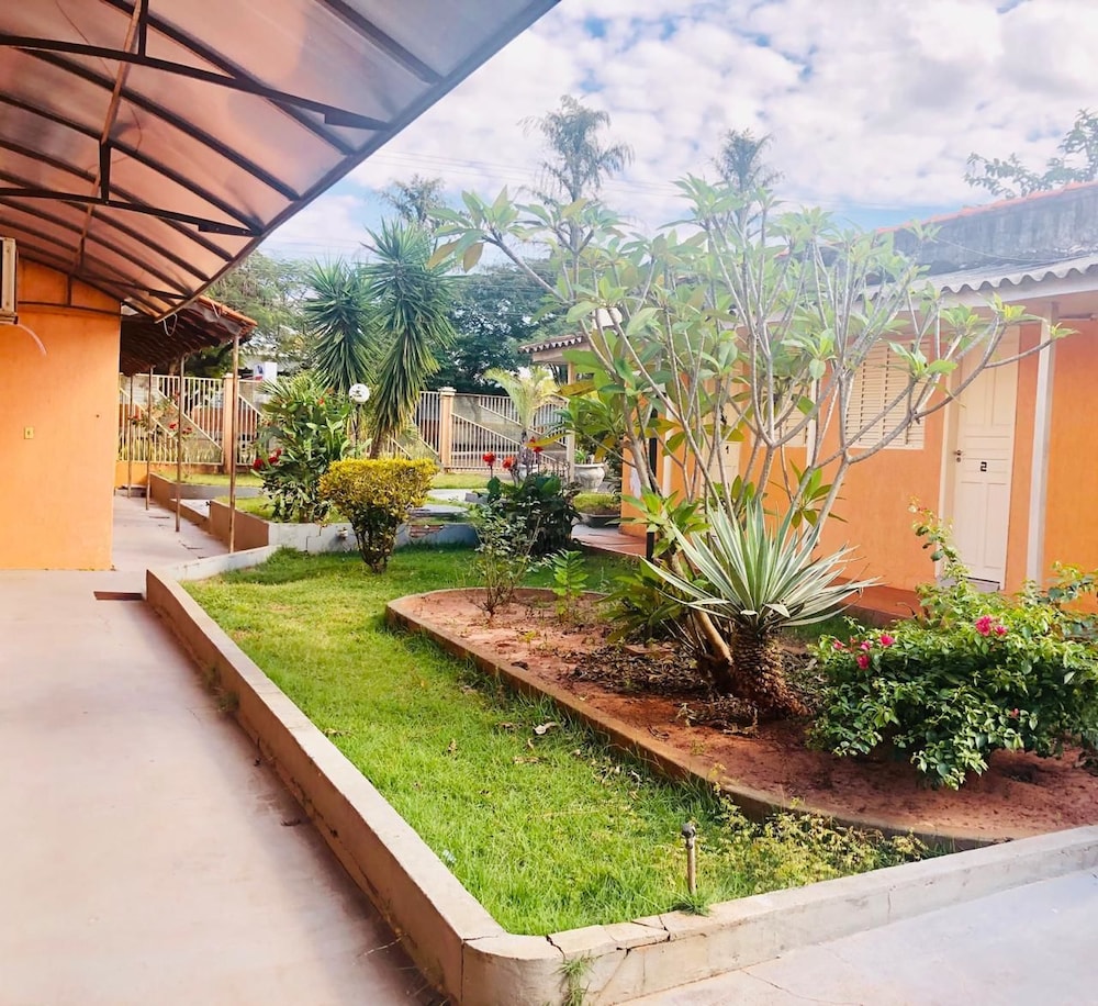 Hotel Catarinense — hotel in Mundo Novo