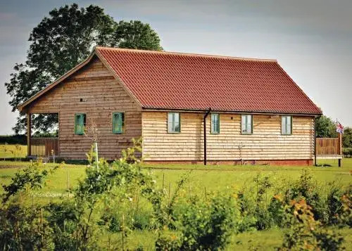 Oak Farm Lodges — Roydon — photo 2