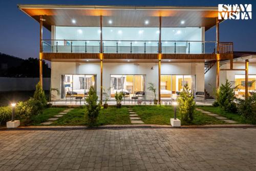 StayVista at The Grand Ten with lawn and pool in Karjat, India