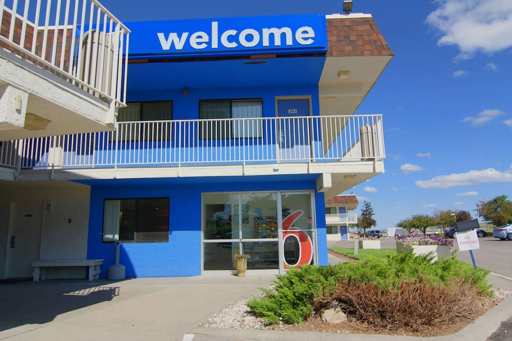 Motel 6 Rapid City SD - featured photo