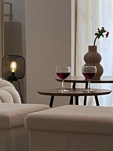 Simplicity Luxury Living — 4-Star Luxury Hotel in Athens, Greece