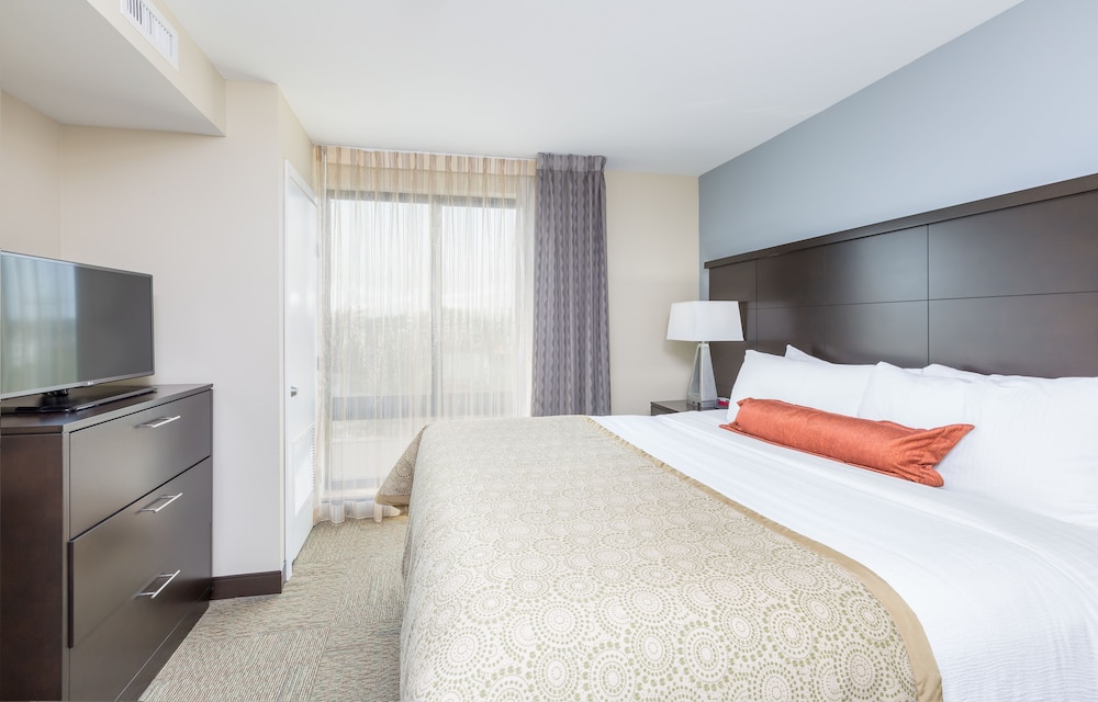 Staybridge Suites Seattle Fremont an IHG Hotel - photo 2