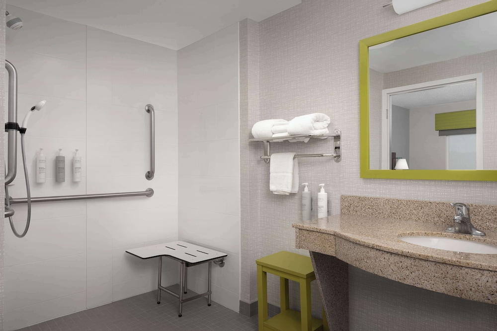 Hampton Inn & Suites Durham North I 85 - photo 23