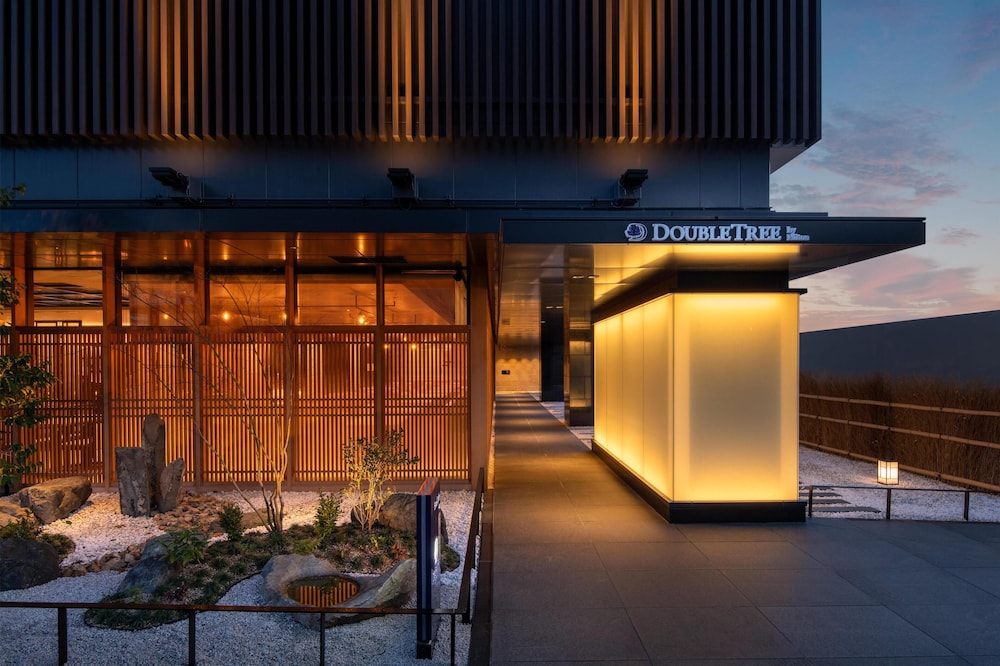 DoubleTree by Hilton Kyoto Station — 4-Star Luxury Hotel in Kyoto, Japan