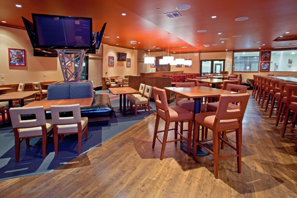 Holiday Inn Hou Energy Corridor Eldridge by IHG - photo 56