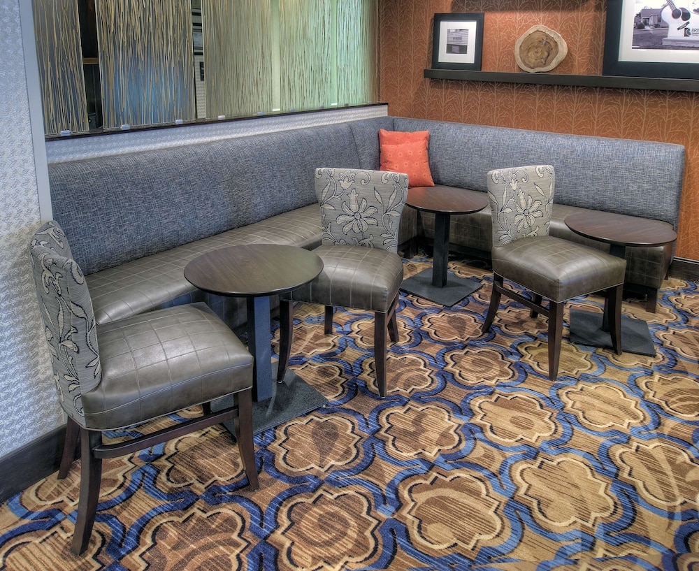 Hampton Inn Bristol - photo 20