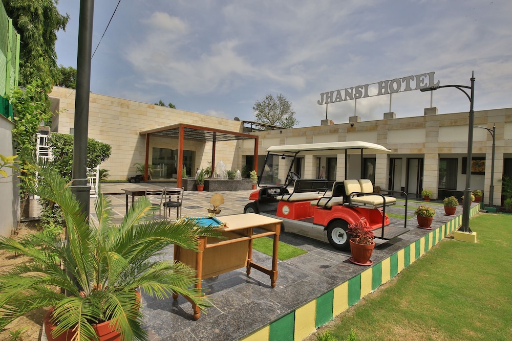 Jhansi Hotel in Jhansi, India