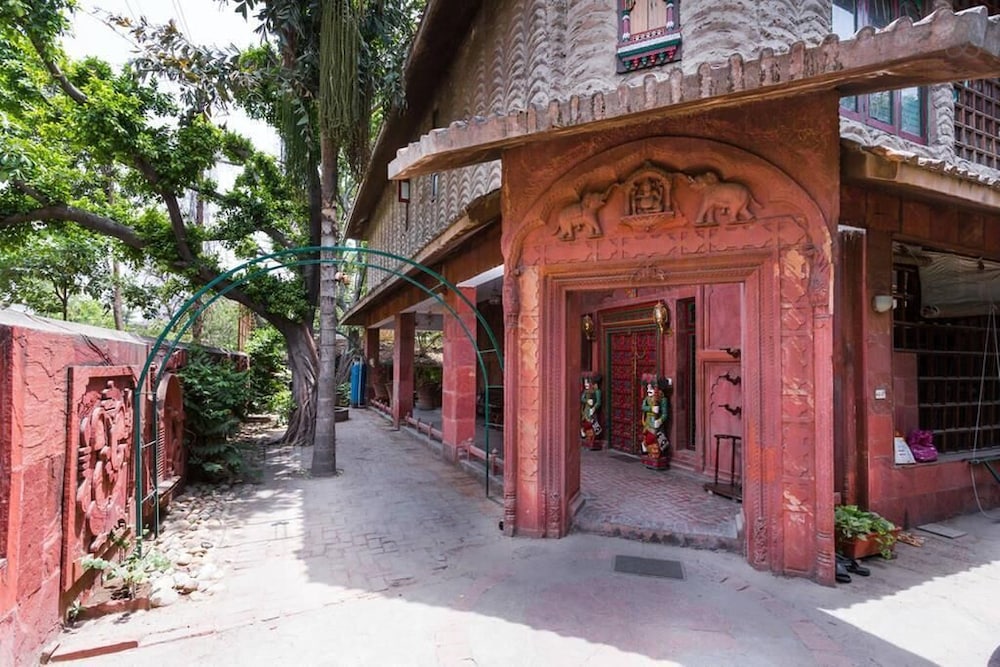 Hotel Malhar Haveli - last minute hotel in Noida