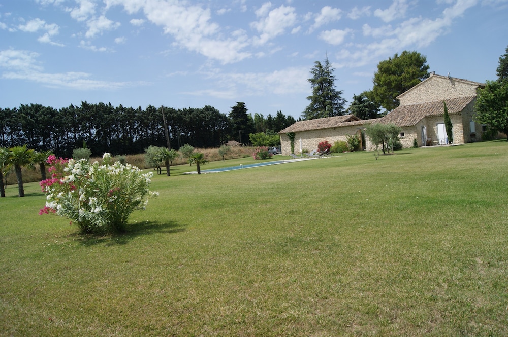 B&B dans Mas en pierres — Robion — photo 2