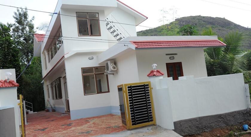 The Wave Water Front Luxury Resort & Spa in Ooty, India