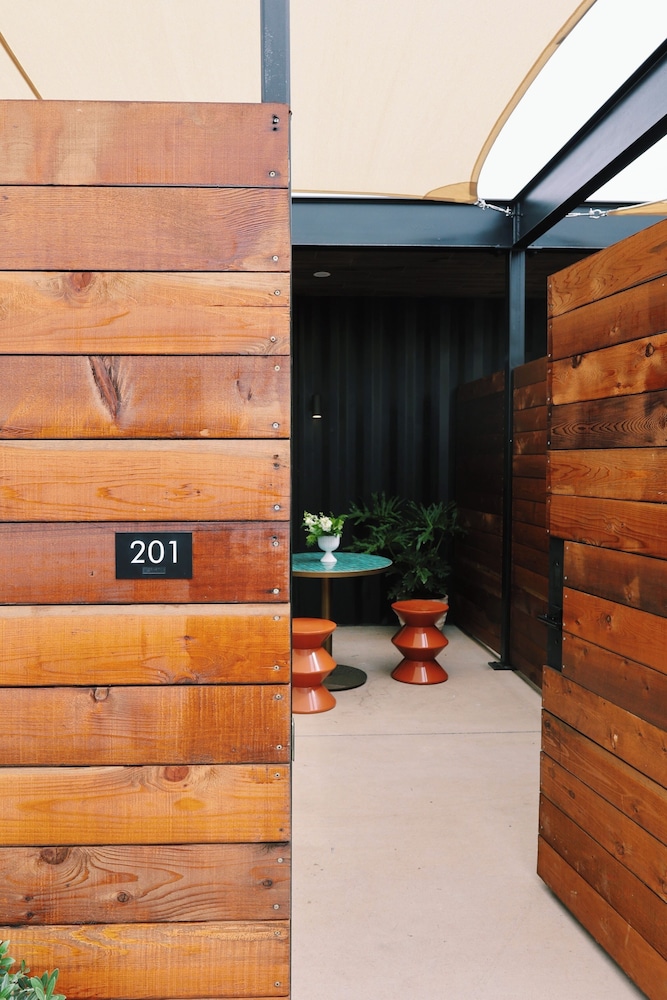 Hotel Herringbone - photo 11