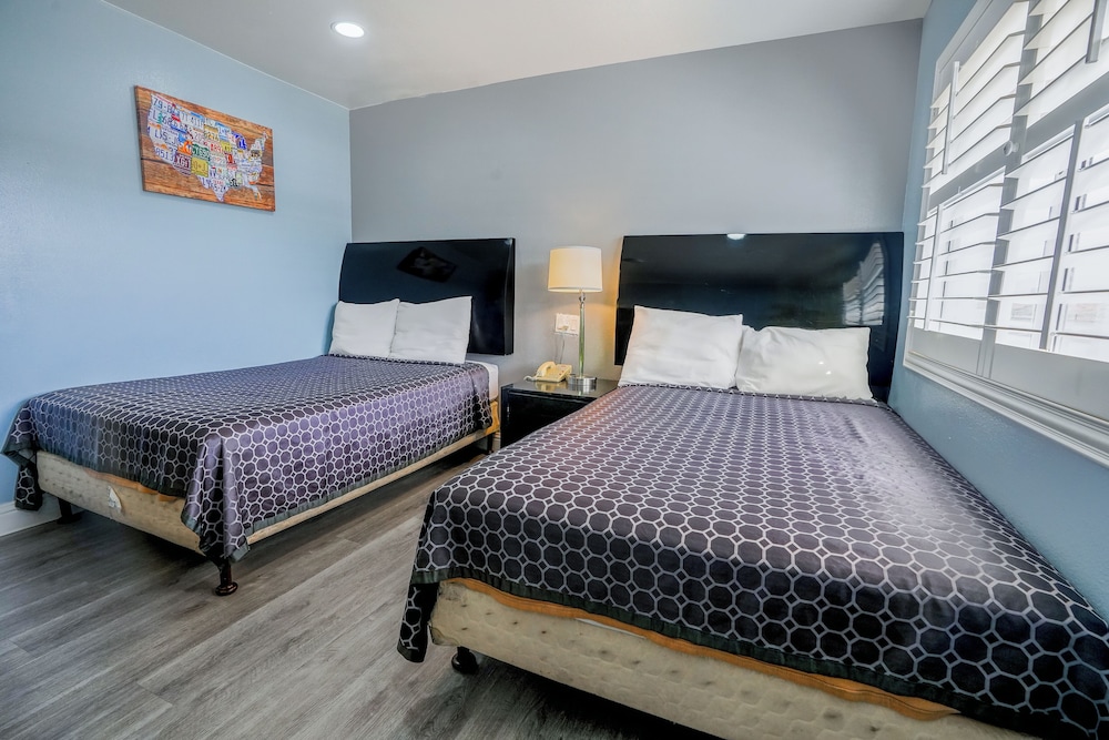 Economy Inn Buttonwillow Bakersfield I 5 - photo 15