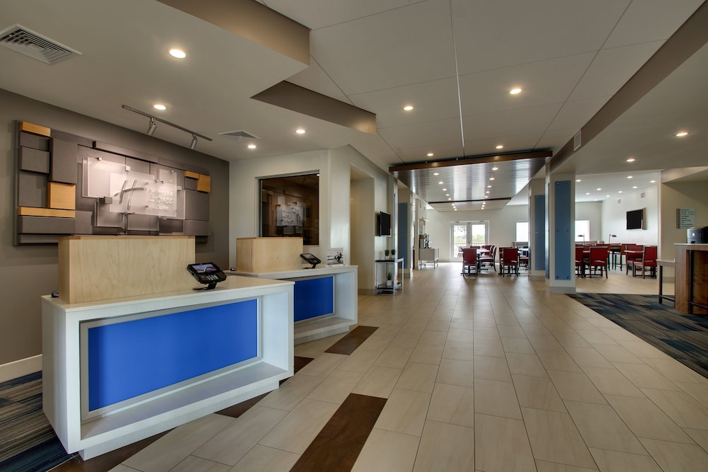 Holiday Inn Express & Suites Lancaster East Strasburg by IHG - photo 30