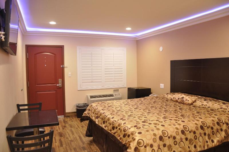 Sun Light Motel - photo 13
