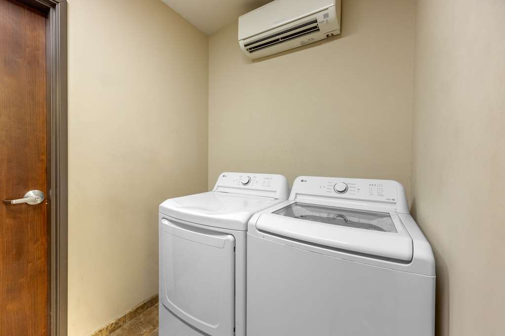 Best Western Plus Tupelo Inn & Suites - photo 33