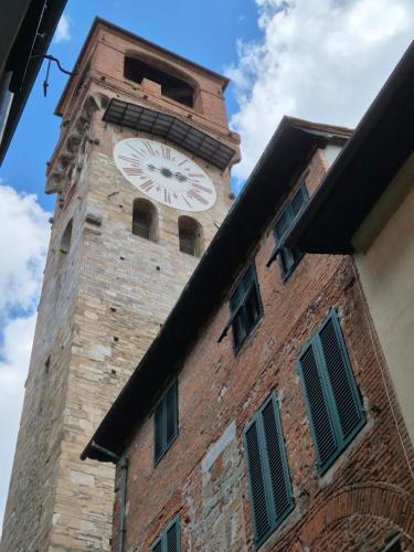 The Clock Tower Apartment in Lucca, Italy