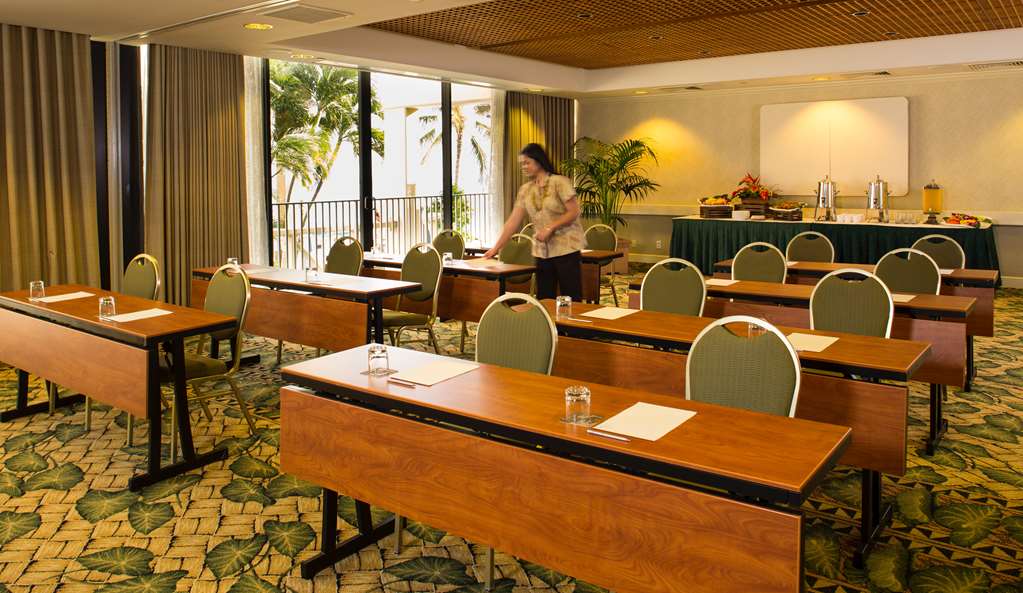 Outrigger Waikiki Beach Resort - photo 45
