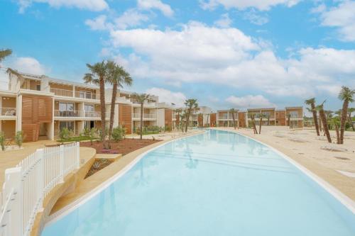 Wave Island Batte18 — 4-Star Luxury Hotel in Lido Di Jesolo, Italy