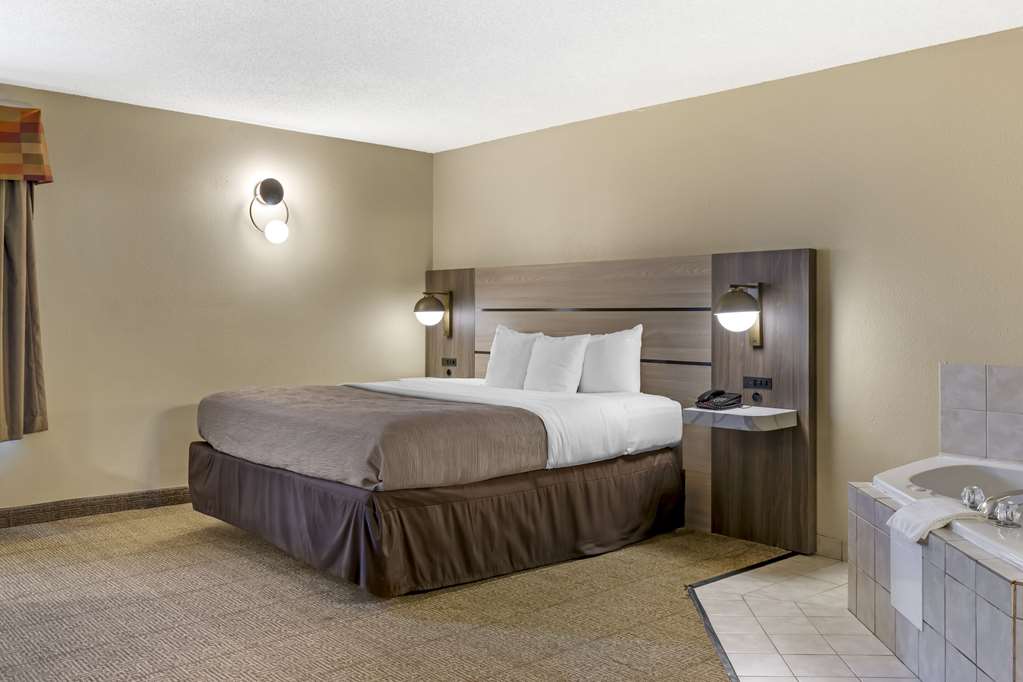 Quality Inn Raleigh Downtown - photo 20